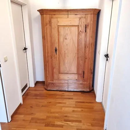Leo11 Apartament *